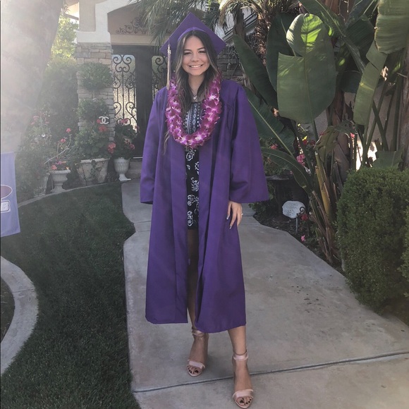 Meet your Posher, Nikki - Picture 5 of 5